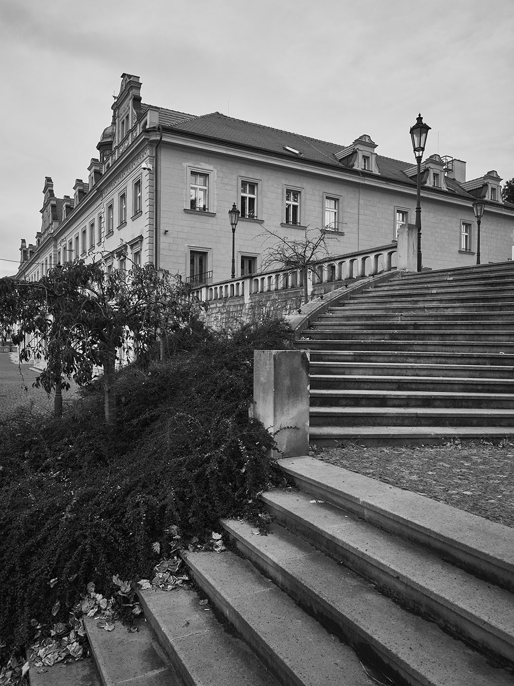Heroldovy-PB017998-bw