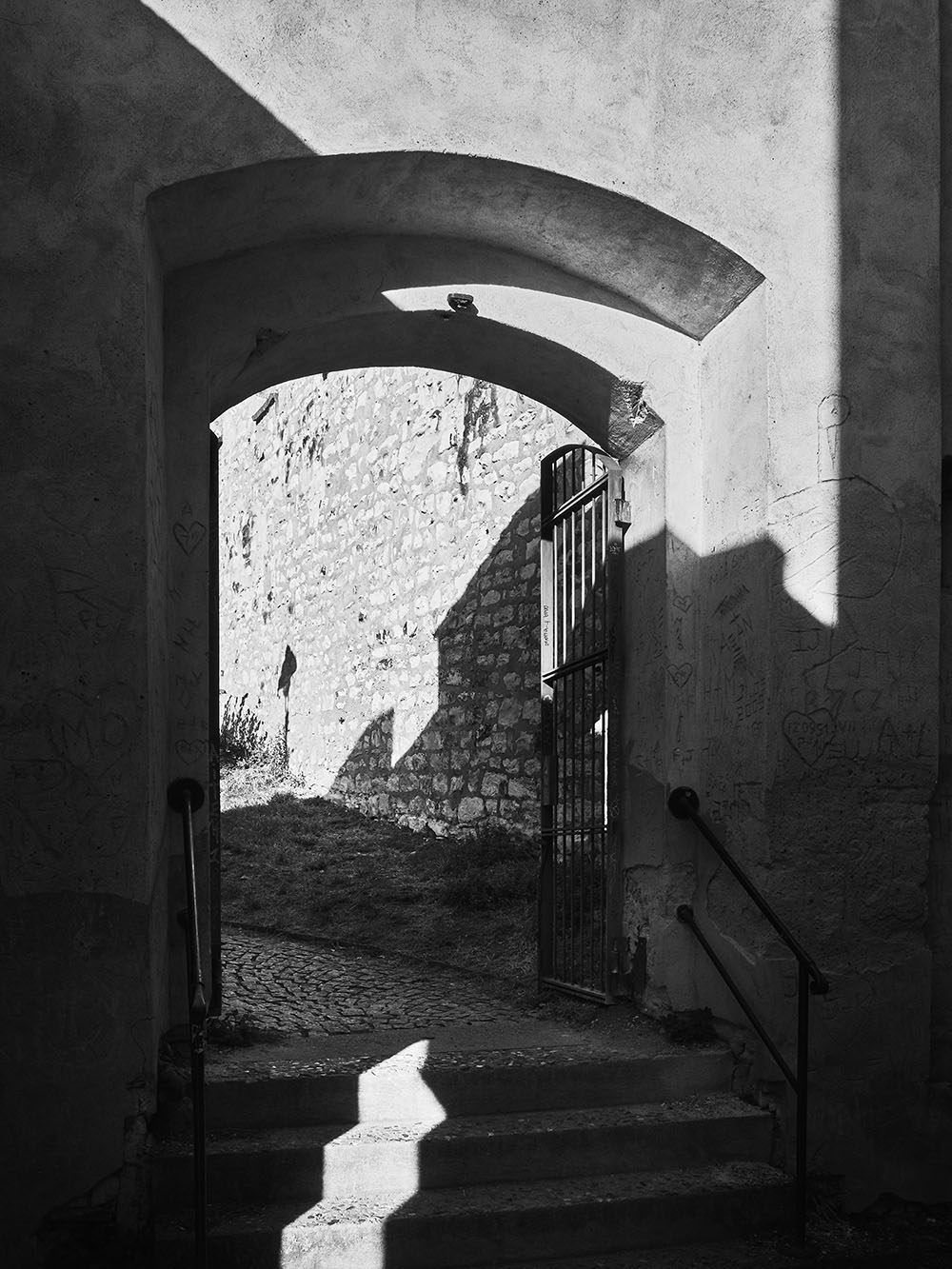 Petrin-PA035927-bw